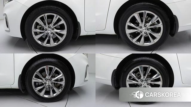 Kia The New Carnival id 4605132 из Кореи 11