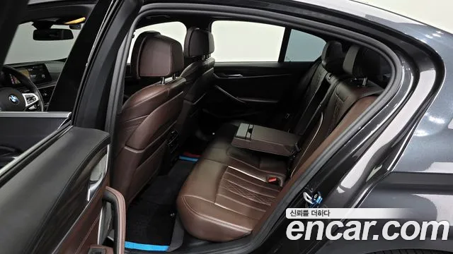 BMW 5 Series (G30) id 2756084 из Кореи 11