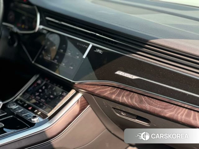 Audi Q8 id 4261377 из Китая 11
