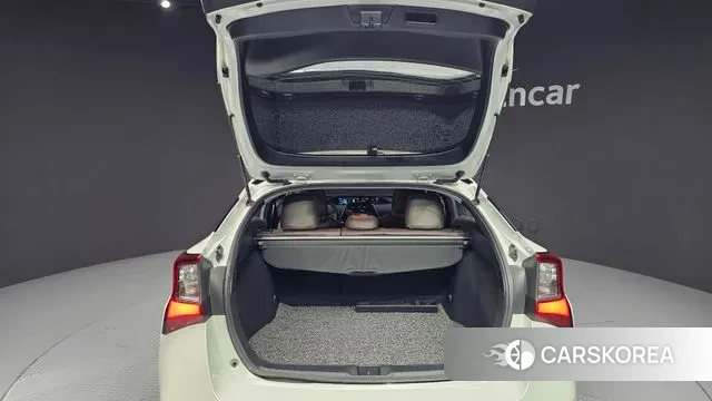 Toyota Prius 4th Generation id 3349744 из Кореи 11