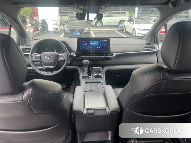 Toyota Saina id 4260989 из Китая 11