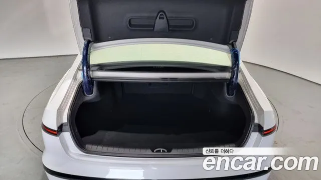 Hyundai Grandeur Hybrid (GN7) id 2681197 из Кореи 11