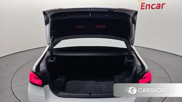 BMW 5 Series (G30) id 3741046 из Кореи 11