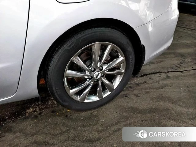 Kia The New Carnival id 4620228 из Кореи 11