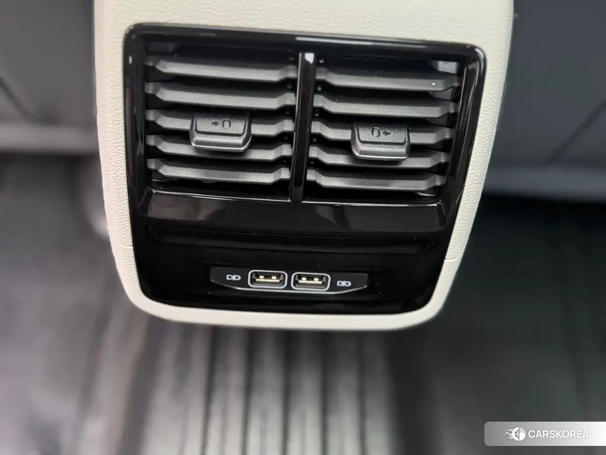 Volkswagen Sagitar id 4545739 из Китая 11