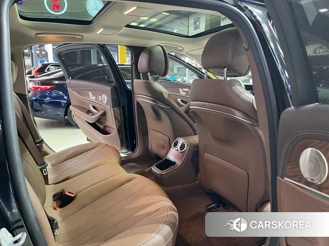 Mercedes-Benz E-class id 4335076 из Китая 11