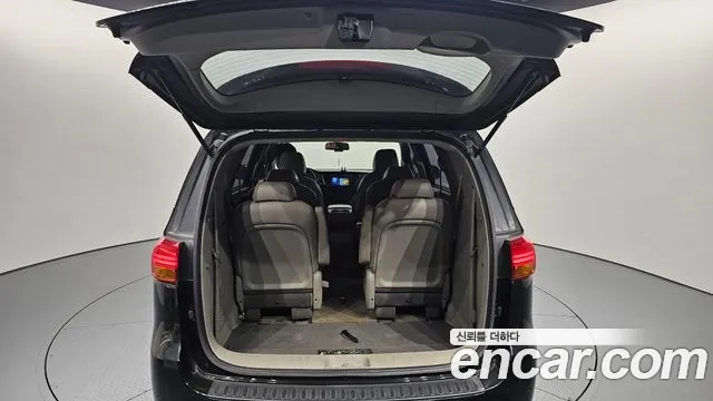 Kia All New Carnival id 2928524 из Кореи 11