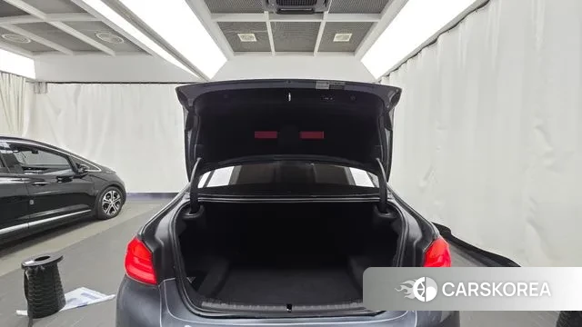 BMW 5 Series (G30) id 3789683 из Кореи 11