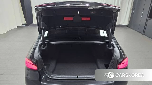 BMW 5 Series (G30) id 3916456 из Кореи 11