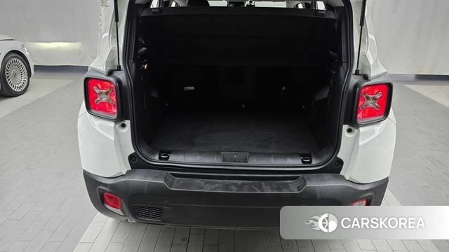 Jeep Renegade id 4763333 из Кореи 11
