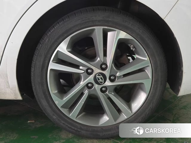 Hyundai Avante AD id 4546976 из Кореи 11