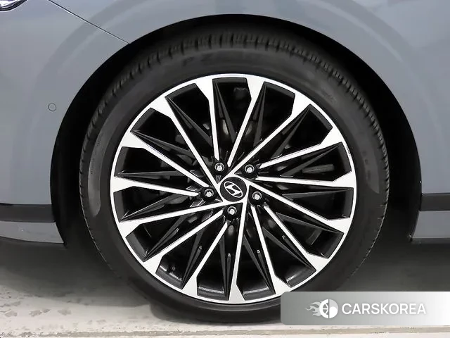 Hyundai Grandeur Hybrid (GN7) id 3502801 из Кореи 11