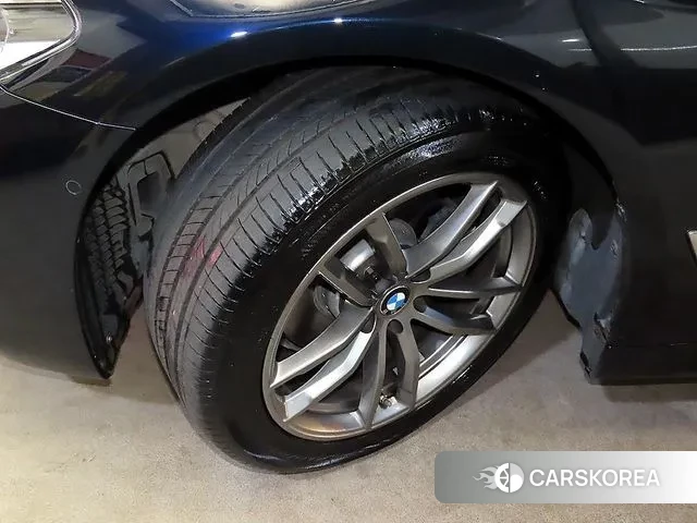 BMW 5 Series (G30) id 3422777 из Кореи 11