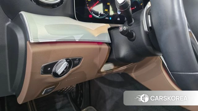 Mercedes-Benz E-Class W213 id 4632138 из Кореи 11