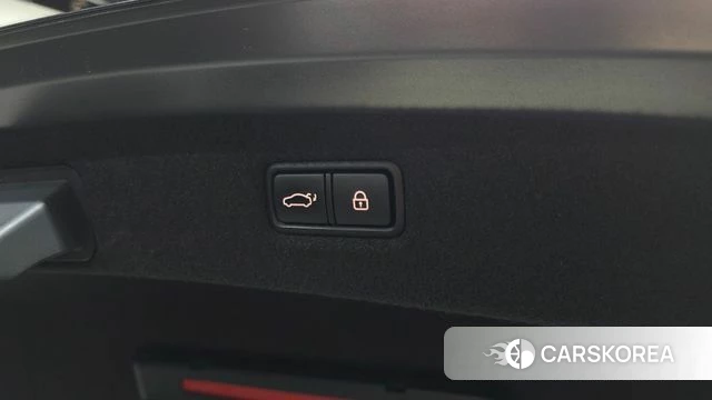 Genesis G90 id 4294512 из Кореи 11