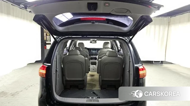 Kia All New Carnival id 3330722 из Кореи 11