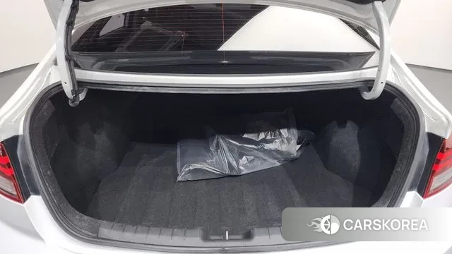 Hyundai The New Avante AD id 3479979 из Кореи 11