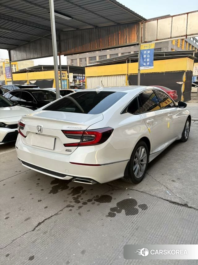 Honda Accord id 3919243 из Китая 11