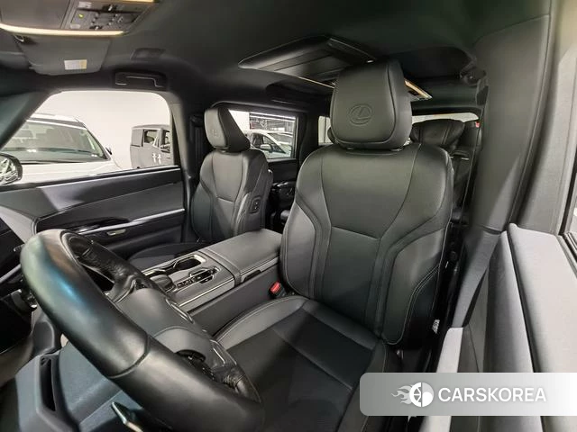 Lexus LM id 4328738 из Китая 11