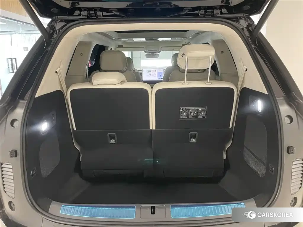 Xiaopeng GX id 4559817 из Китая 11