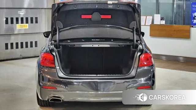 BMW 5 Series (G30) id 3651914 из Кореи 11