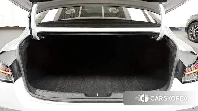 Hyundai Avante Hybrid (CN7) id 3373852 из Кореи 11