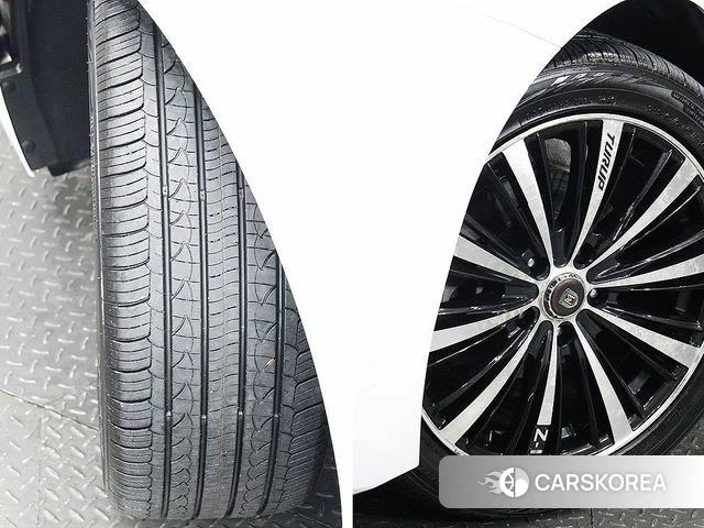 Hyundai The New Avante AD id 3942809 из Кореи 11