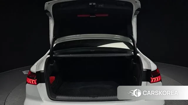 Audi A6 (C8) id 3625915 из Кореи 11