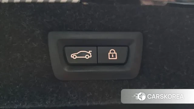 BMW 5 Series (G30) id 3789469 из Кореи 11