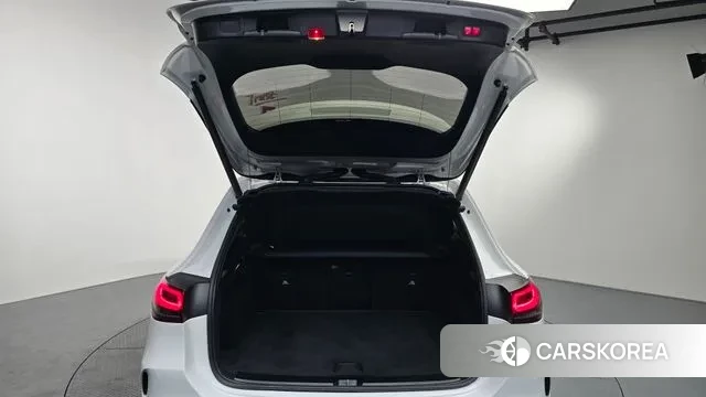 Mercedes-Benz GLA - Class H247 id 3561280 из Кореи 11