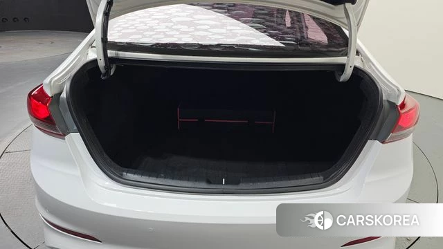 Hyundai Avante AD id 4781124 из Кореи 11