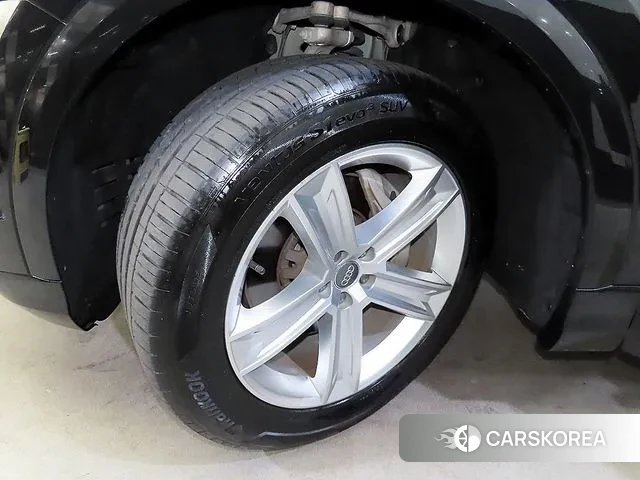 Audi Q8 (4M) id 3307176 из Кореи 11