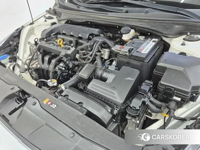 Hyundai Avante (CN7) id 3665823 из Кореи 11