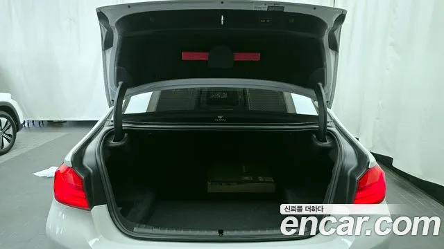 BMW 5 Series (G30) id 2732970 из Кореи 11