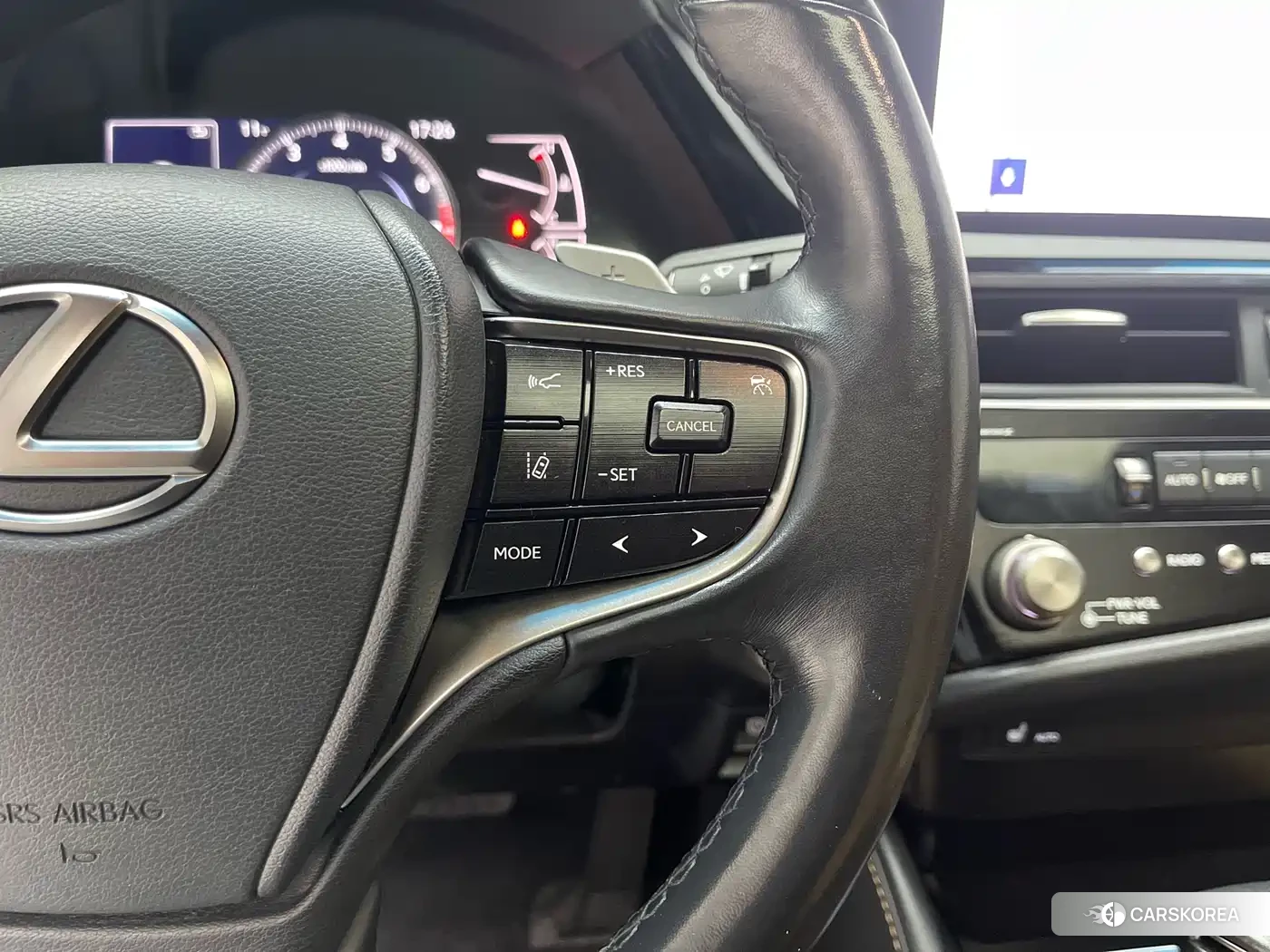 Lexus ES id 4499194 из Китая 11