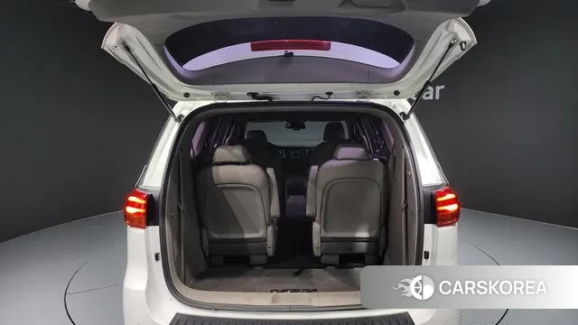 Kia The New Carnival id 3489672 из Кореи 11