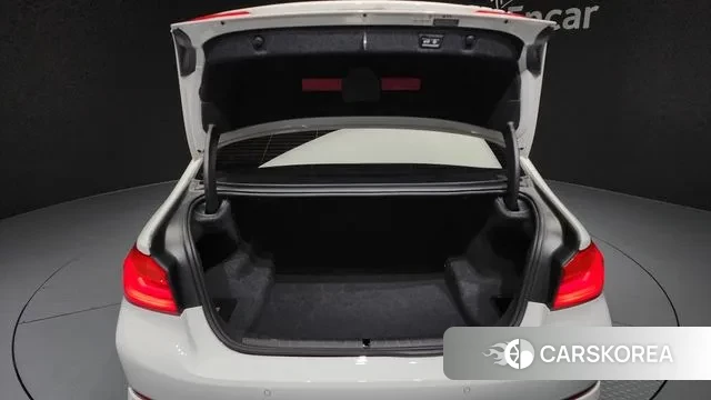 BMW 5 Series (G30) id 3253546 из Кореи 11