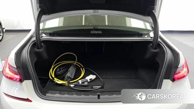 BMW 3 Series (G20) id 4494871 из Кореи 11