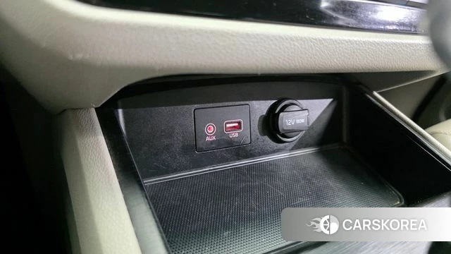 Kia The New Carnival id 3936882 из Кореи 11