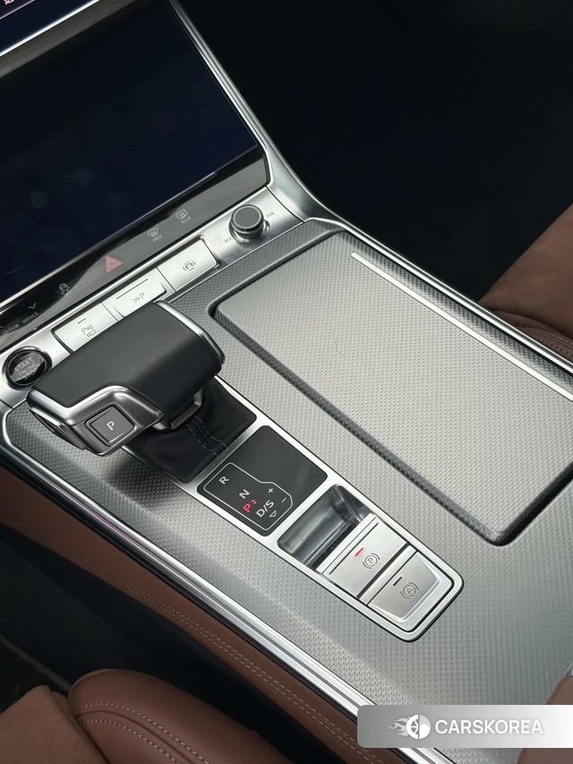 Audi A7L id 4263932 из Китая 11