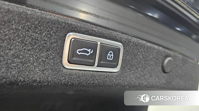 Hyundai Grandeur (GN7) id 4267200 из Кореи 11