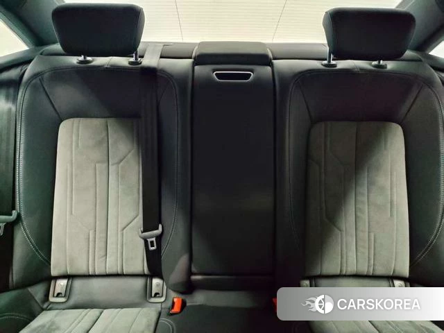 Audi A6L id 4328624 из Китая 11