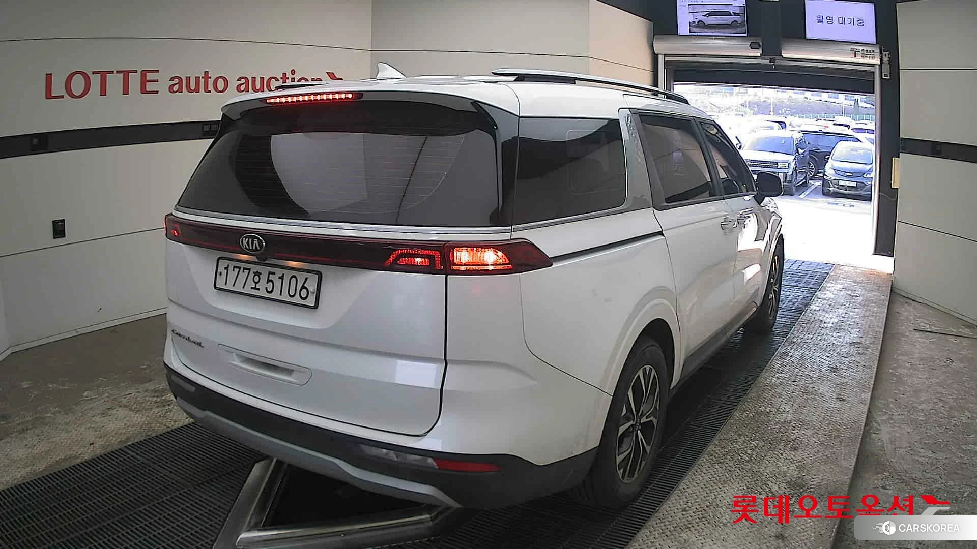 Kia Carnival id 3882166 из Кореи 11