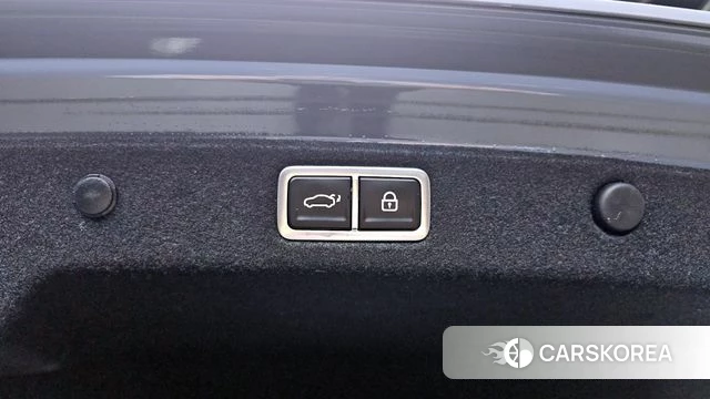 Hyundai Grandeur (GN7) id 3891848 из Кореи 11