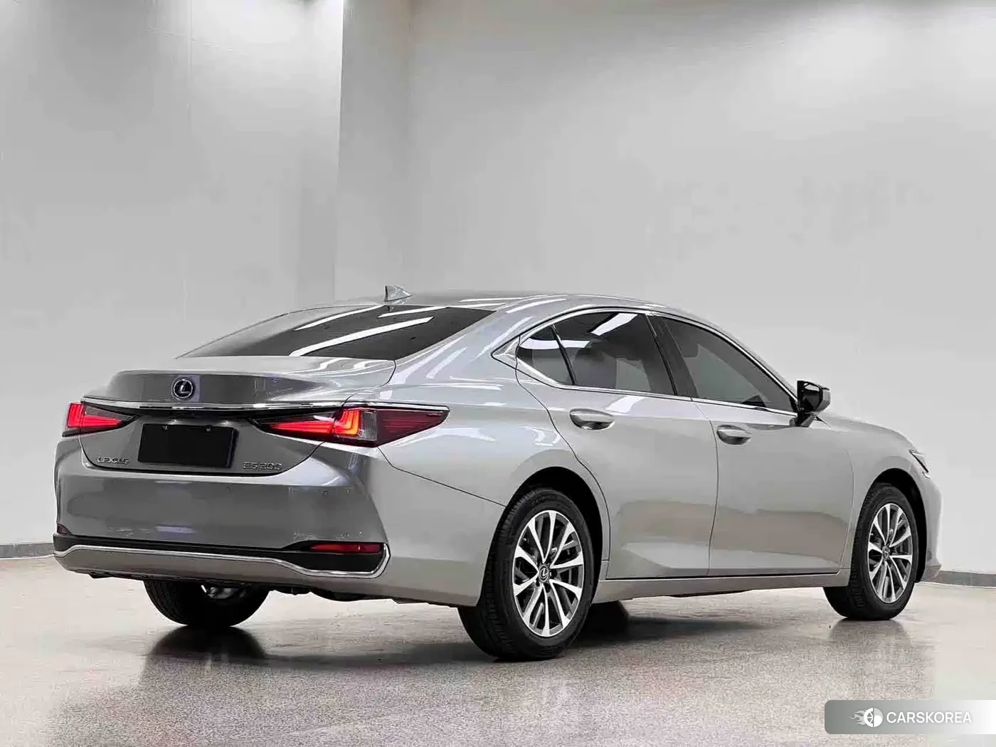 Lexus ES id 4539025 из Китая 11