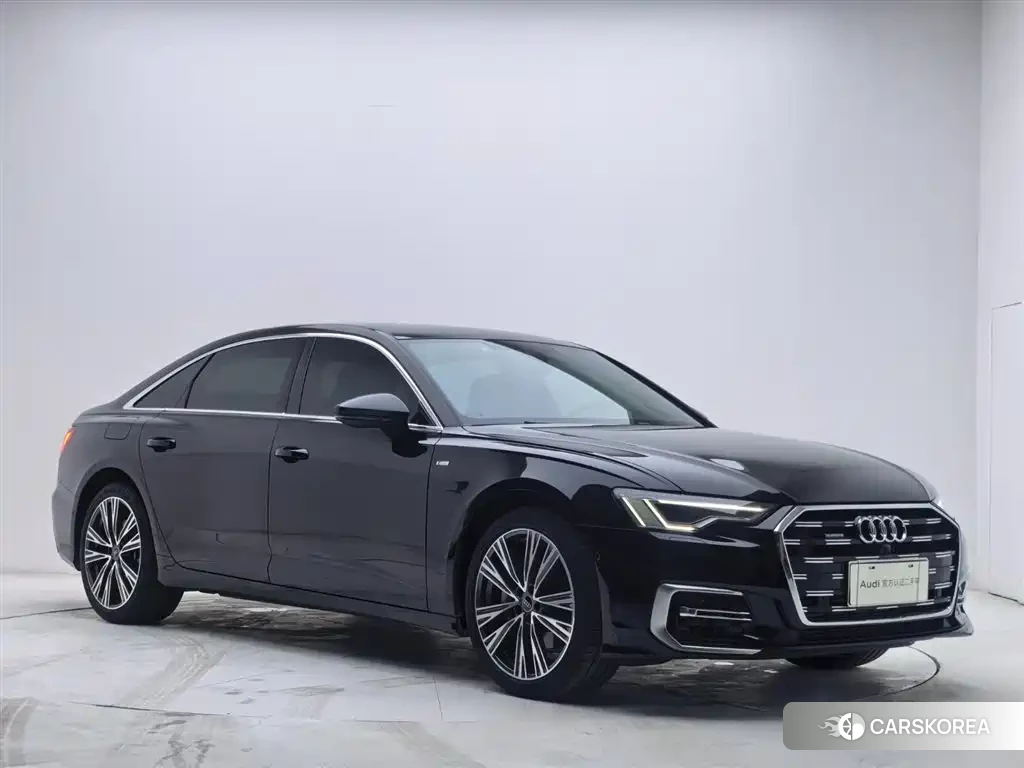 Audi A6L id 4570298 из Китая 11
