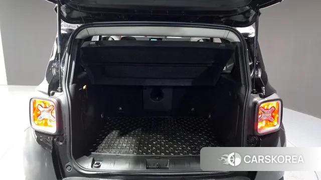 Jeep Renegade id 3396795 из Кореи 11