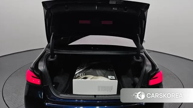 BMW 5 Series (G30) id 3467660 из Кореи 11