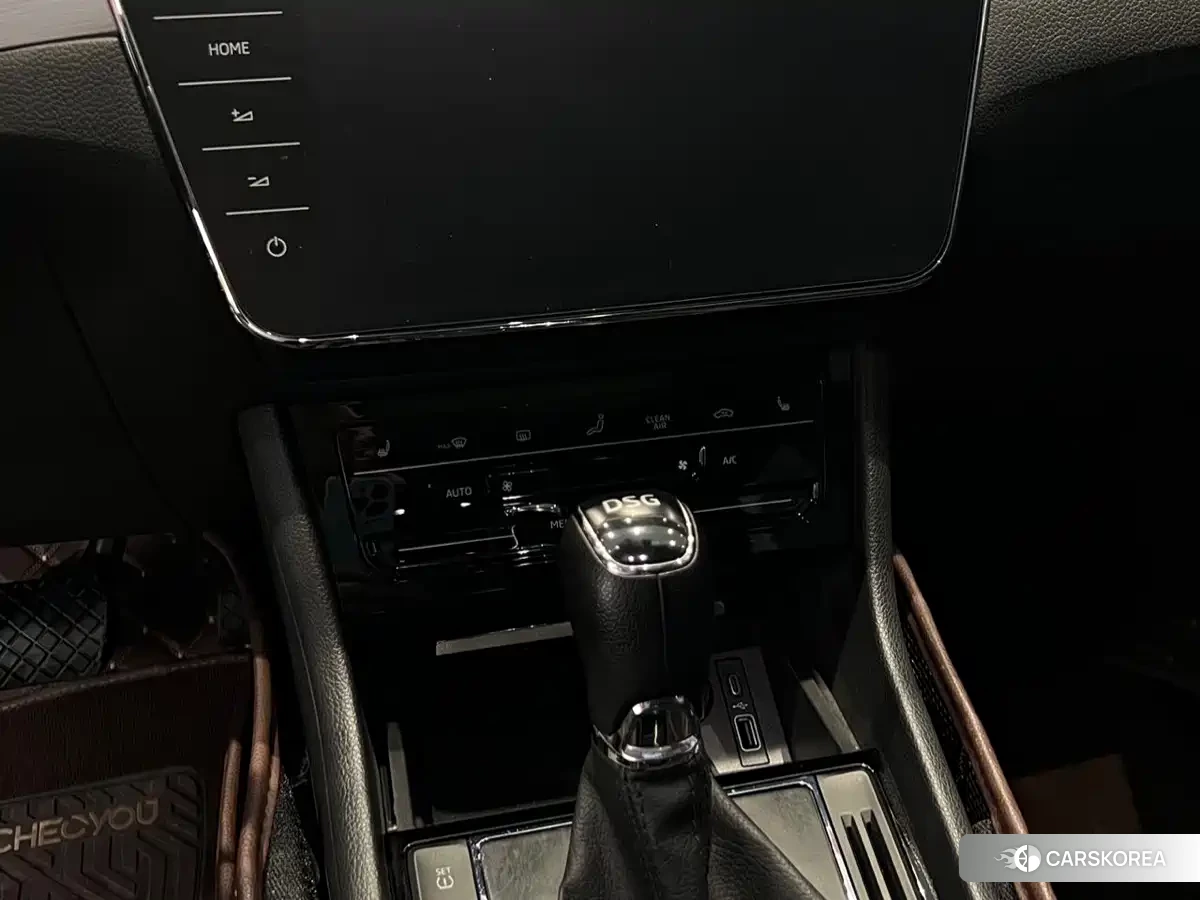 Skoda Superb id 4589322 из Китая 11