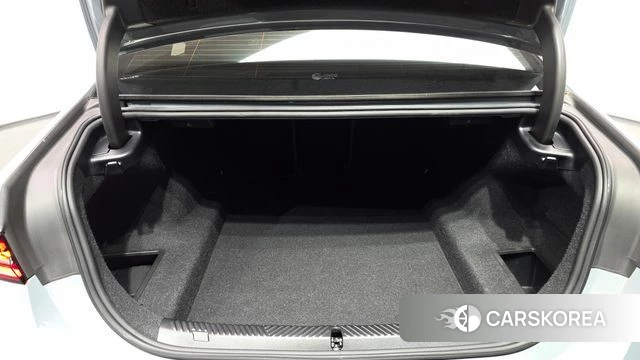 BMW 5 Series (G60) id 3826112 из Кореи 11